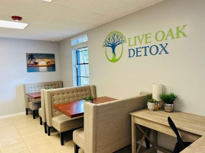 Live Oak Detox Dining Area